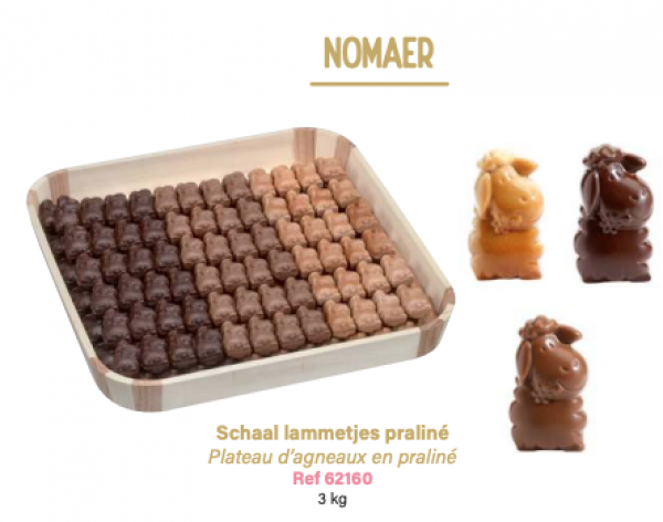 Schaal gevuld met paaslammetjes praliné (3kg)